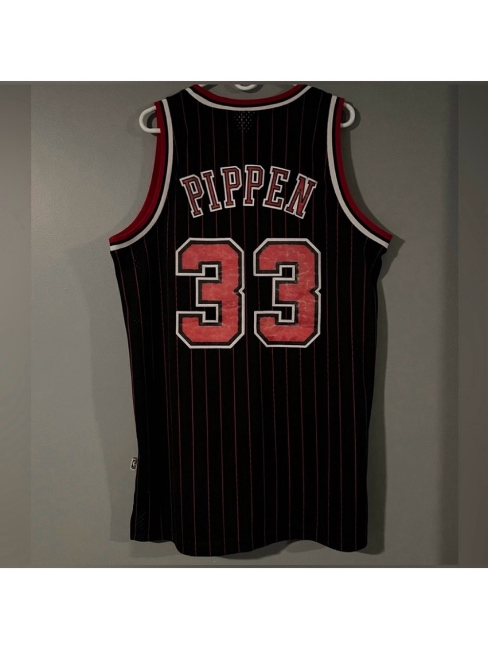 Chicago Bulls #33 Scottie Pippen Retro Pinstripes Hardwood Classic NBA Jersey